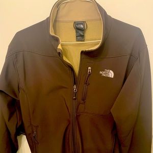 North Face Jacket non smoker nice “UPS” color dark brown